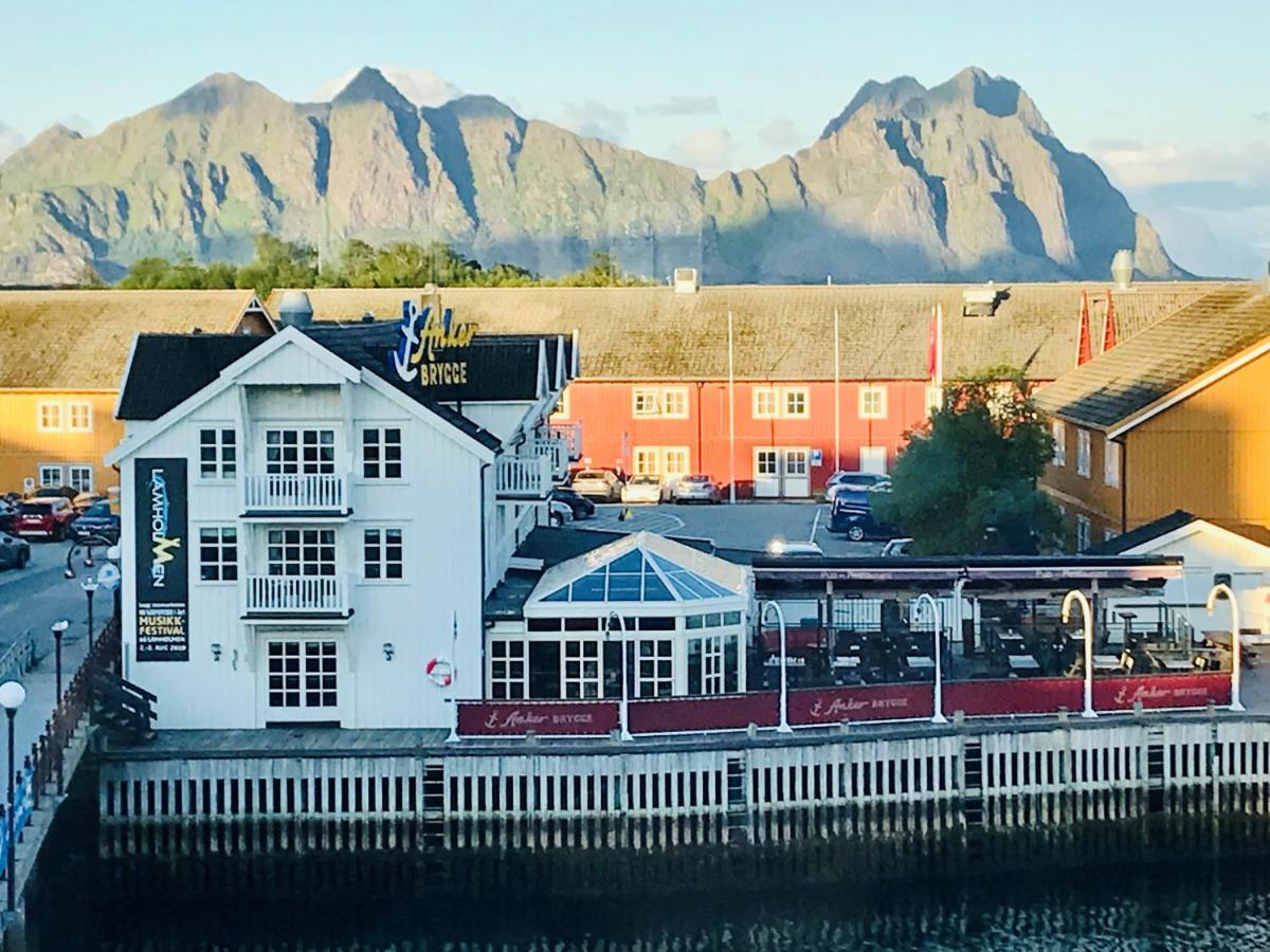 Anker Brygge Hotel Svolvær Exterior foto View of the town